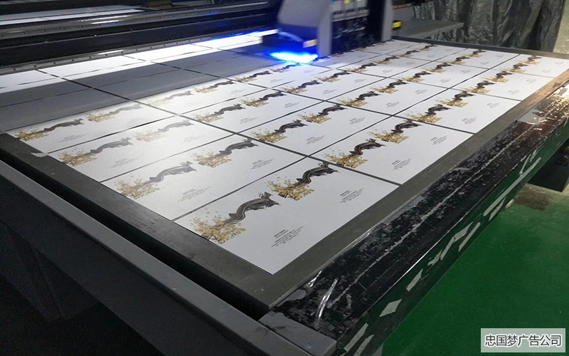 成都广告设计uv打印机致命缺点和优点市场优势有哪些呢?